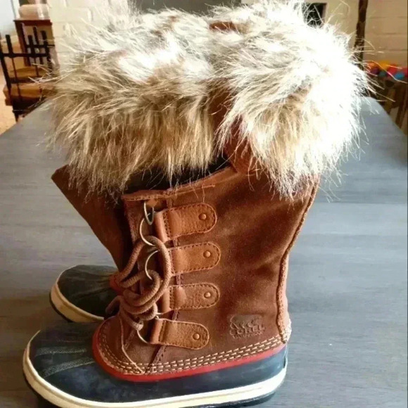 Sorel Joan of Arch Boots - Picture 1 of 4